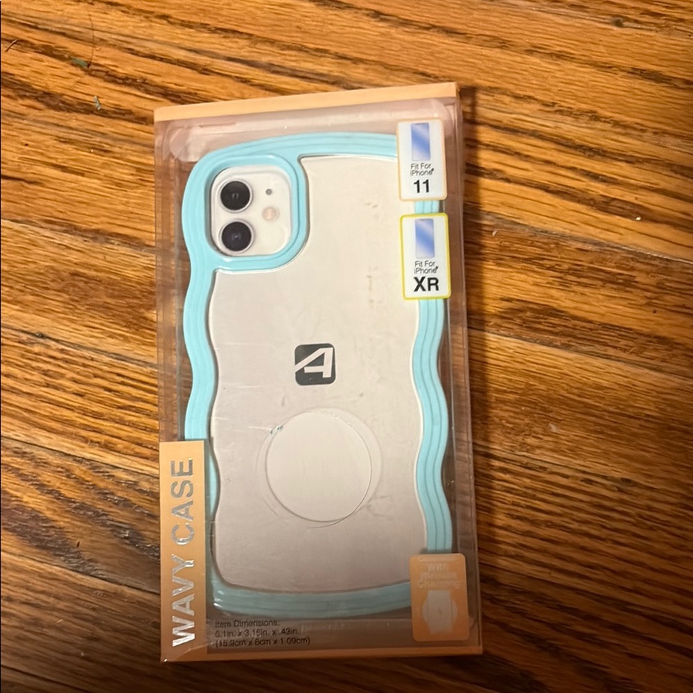 Wavy Case for iPhone 11/XR - Aqua and White